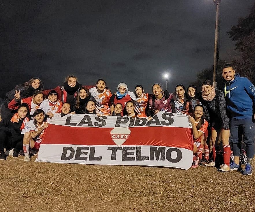 La alegría es rojiblanca: San Telmo se quedó con el clásico funense de fútbol femenino